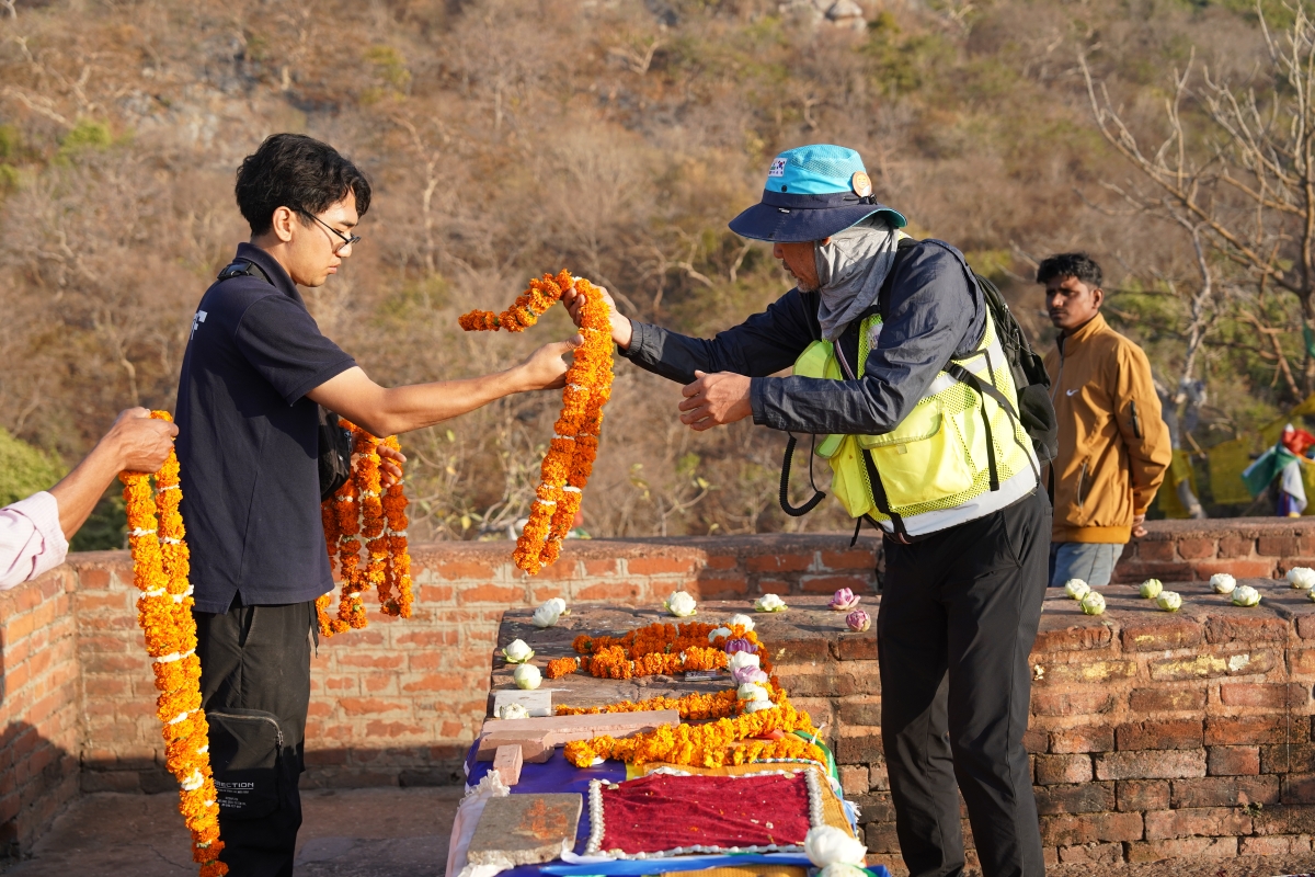 [인도순례] 20230225_순례 및 영축산 (1)
